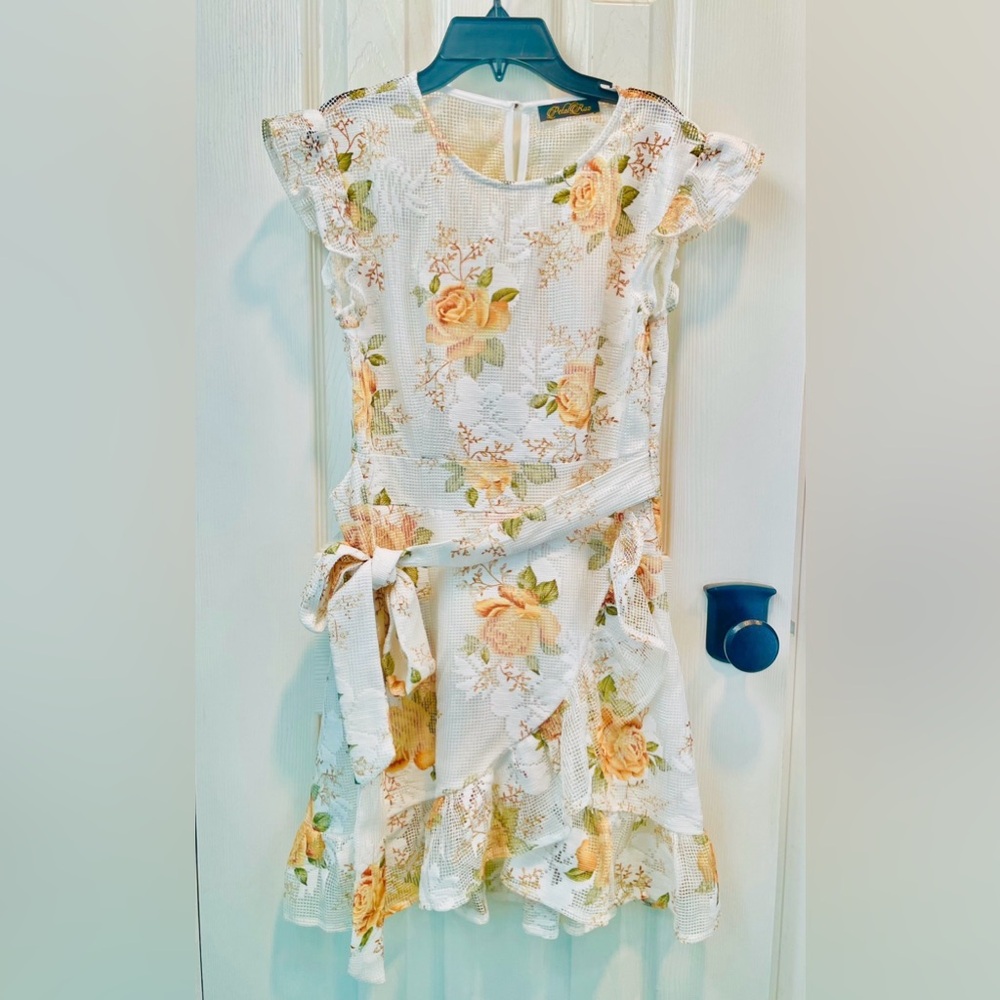 Cute Floral Lace Overlay Wrap Dress in Cream White with Yellow Roses
